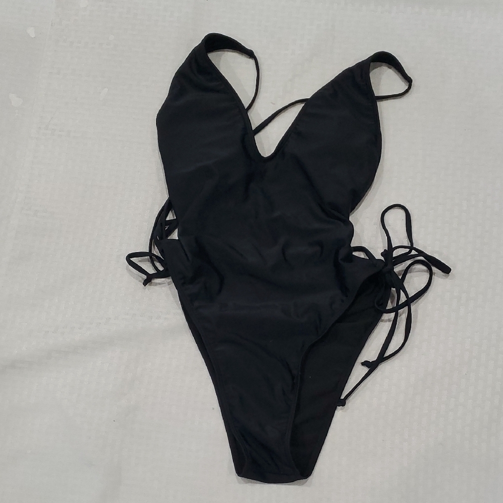 NWT Zaful Sleek Black Highcut  One Piece Swimwear